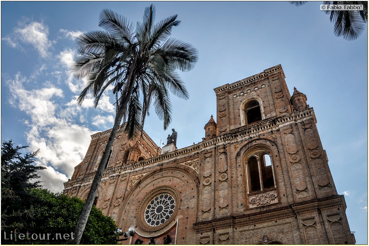 Fabio_s-LifeTour---Ecuador-(2015-February)---Cuenca---Cathedral-Inmaculada-Concepcion---12458 COVER