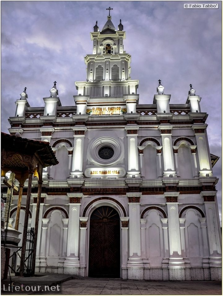 Fabio_s-LifeTour---Ecuador-(2015-February)---Cuenca---Other-pictures-historical-center---12487 COVER