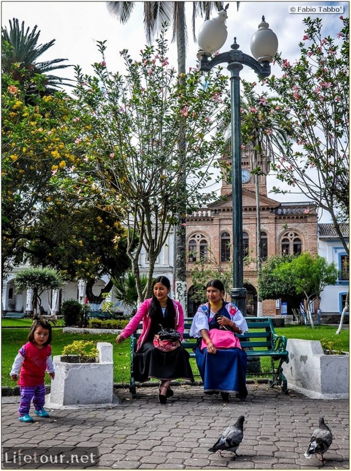 Fabio_s-LifeTour---Ecuador-(2015-February)---Ibarra---Parque-Pedro-Moncayo---10755