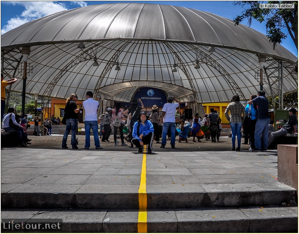 Fabio_s-LifeTour---Ecuador-(2015-February)---Mitad-del-mundo---Dance-show---10985