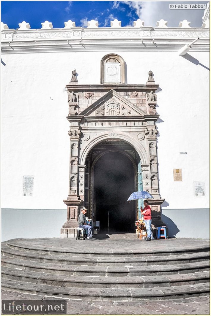 Fabio_s-LifeTour---Ecuador-(2015-February)---Quito---Iglesia-de-la-Merced---8246