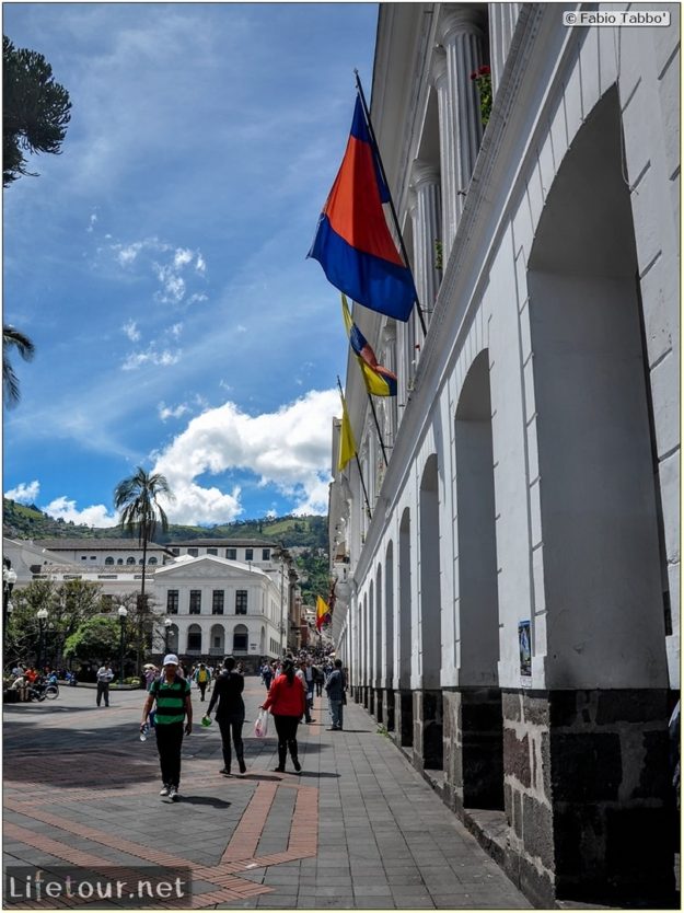 Fabio_s-LifeTour---Ecuador-(2015-February)---Quito---Plaza-Grande-(Independence-Square)---1991