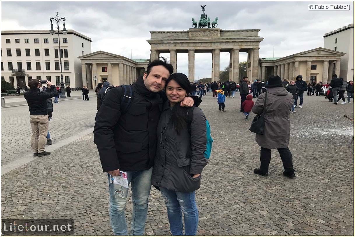 Germany-Tourism-Brandenburg Gate-47