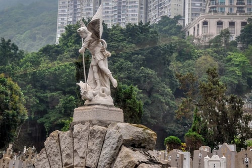 Hong-Kong-Tourism-St-Michael-Catholic-Cemetery-3588 COVER