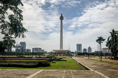 Indonesia-Jakarta-Tourism-National-Monument-(MONAS)-19123 COVER