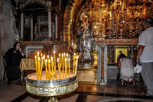 Israel-Christian-quarter-Church-of-Holy-Sepulchre-Interior-599 COVER