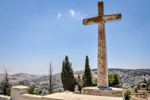 Israel-Jerusalem-Tourism-Mount-Zion-Oscar-Schindler-cemetery-6948 COVER