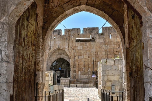Israel-Jerusalem-Tourism-Old-City-Jewish-Quarter-Tower-of-David-10556 COVER