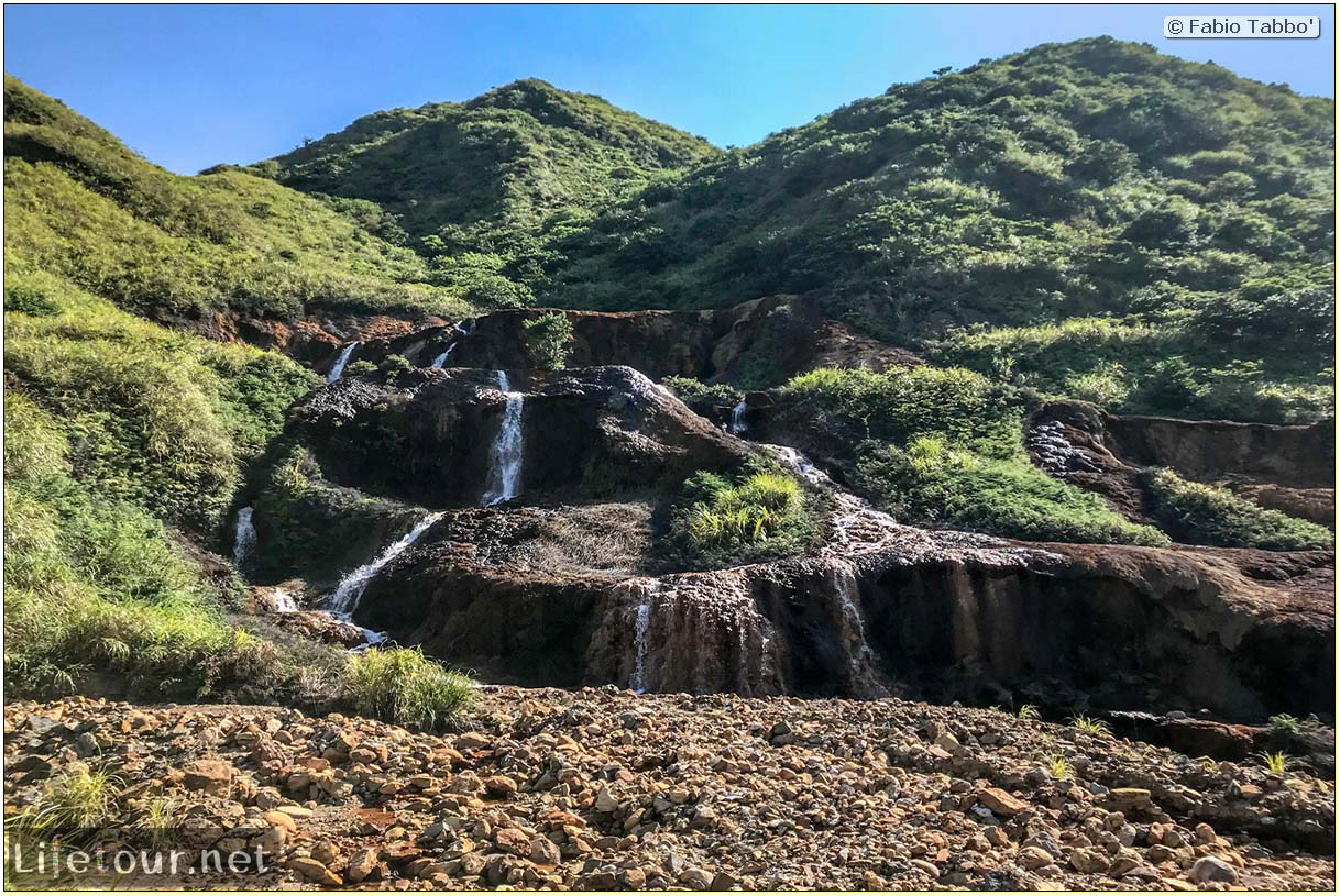 Taiwan 2018-Jiufen-Golden Waterfall-123